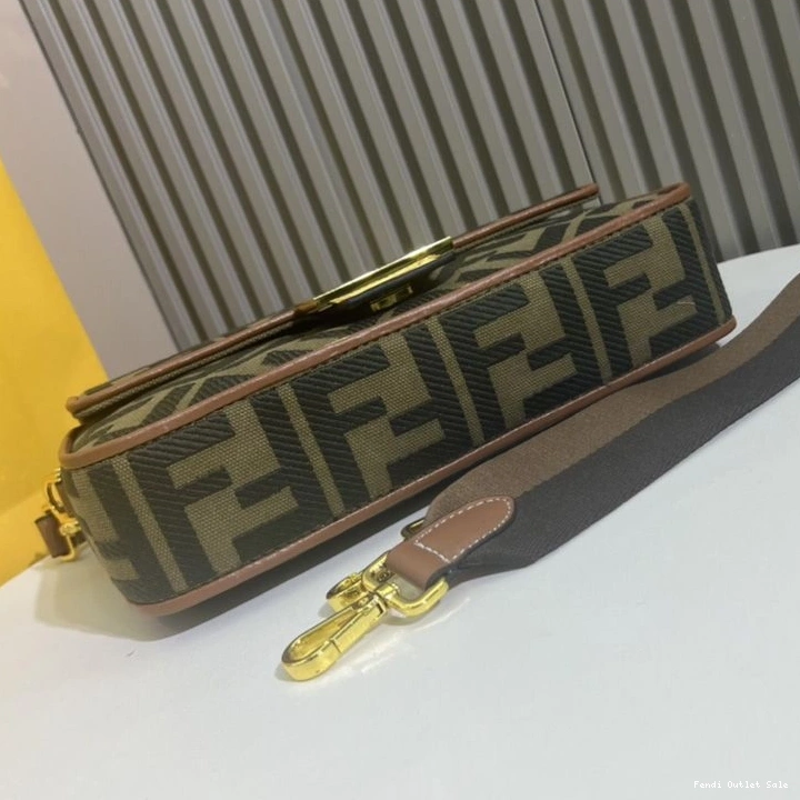 Cheap Canvas Fendi Baguette Bag Medium In Green FF Motif 0806